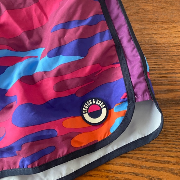 Scotch & Soda Men’s Board Shorts / Like New - Picture 2 of 4